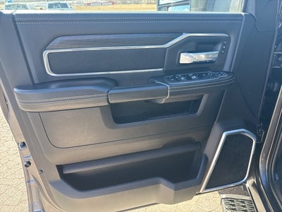 2024 RAM 2500 Laramie Crew Cab 4x4 6'4' Box