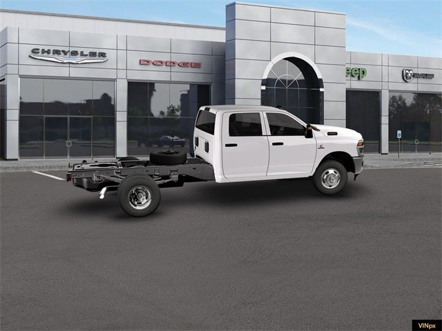 2026 RAM Ram 3500 Chassis Cab RAM 3500 TRADESMAN CREW CAB CHASSIS 4X4 60' CA