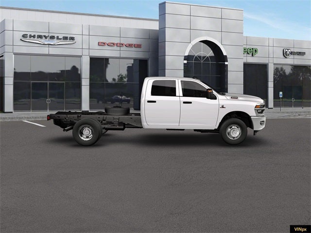 2026 RAM Ram 3500 Chassis Cab RAM 3500 TRADESMAN CREW CAB CHASSIS 4X4 60' CA