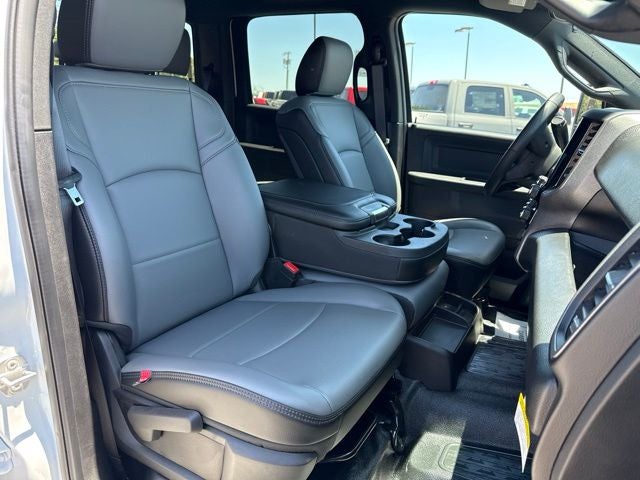 2026 RAM Ram 3500 Chassis Cab RAM 3500 TRADESMAN CREW CAB CHASSIS 4X4 60' CA