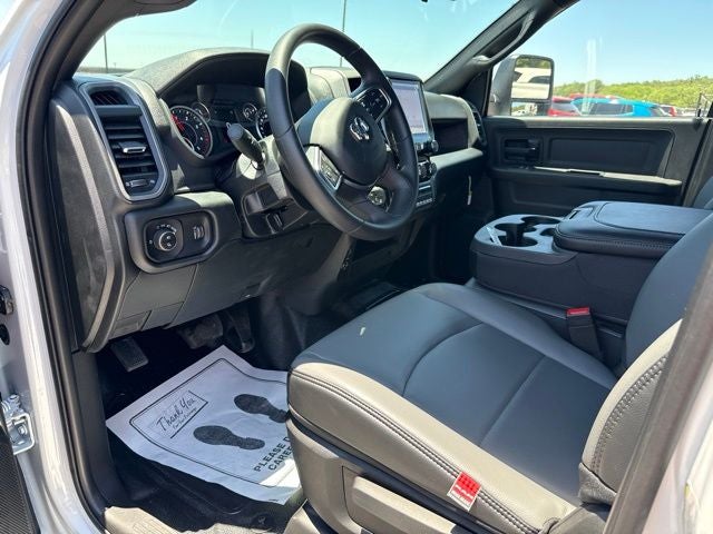 2026 RAM Ram 3500 Chassis Cab RAM 3500 TRADESMAN CREW CAB CHASSIS 4X4 60' CA