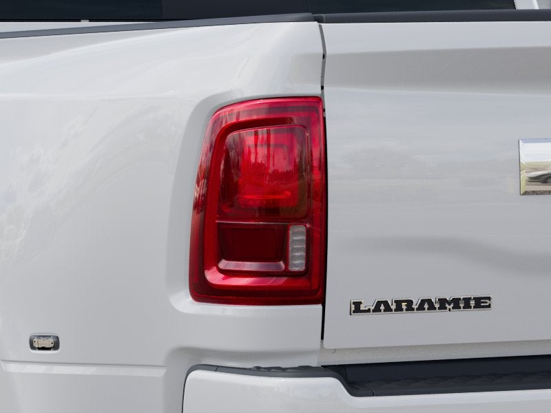 2027 RAM Ram 3500 RAM 3500 LARAMIE MEGA CAB 4X4 6'4' BOX