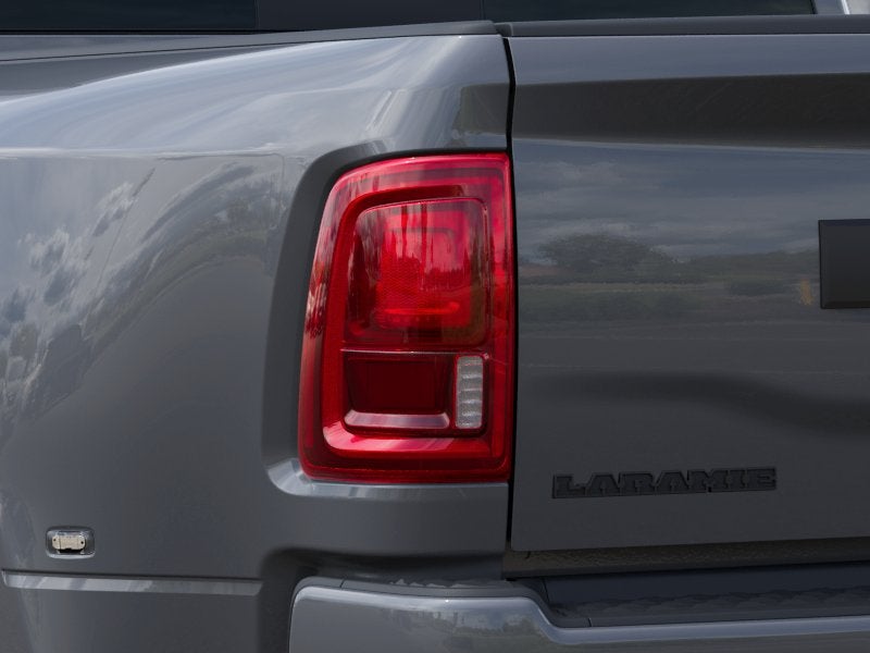 2027 RAM Ram 3500 RAM 3500 LARAMIE MEGA CAB 4X4 6'4' BOX